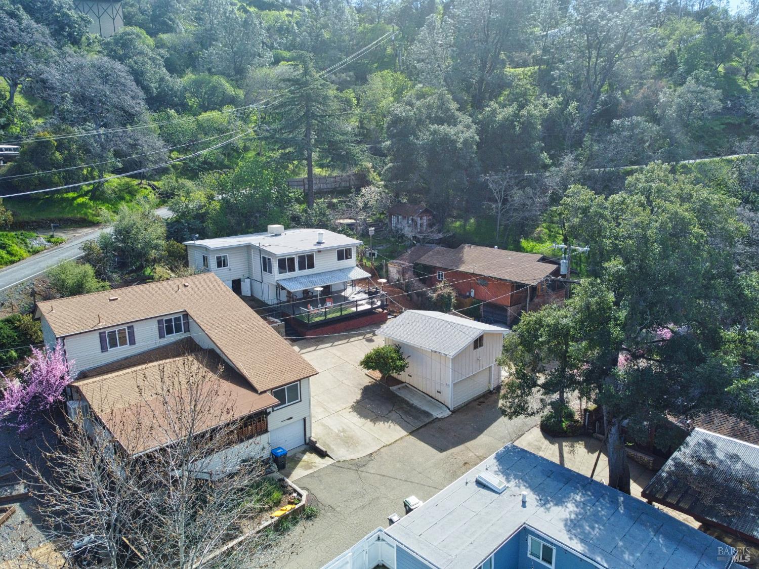 Detail Gallery Image 6 of 79 For 11485 Lakeshore Dr, Clearlake,  CA 95422 - 3 Beds | 1 Baths