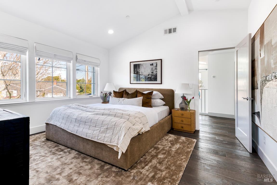 Detail Gallery Image 23 of 39 For 34 Diane Ln, Larkspur,  CA 94939 - 4 Beds | 3 Baths