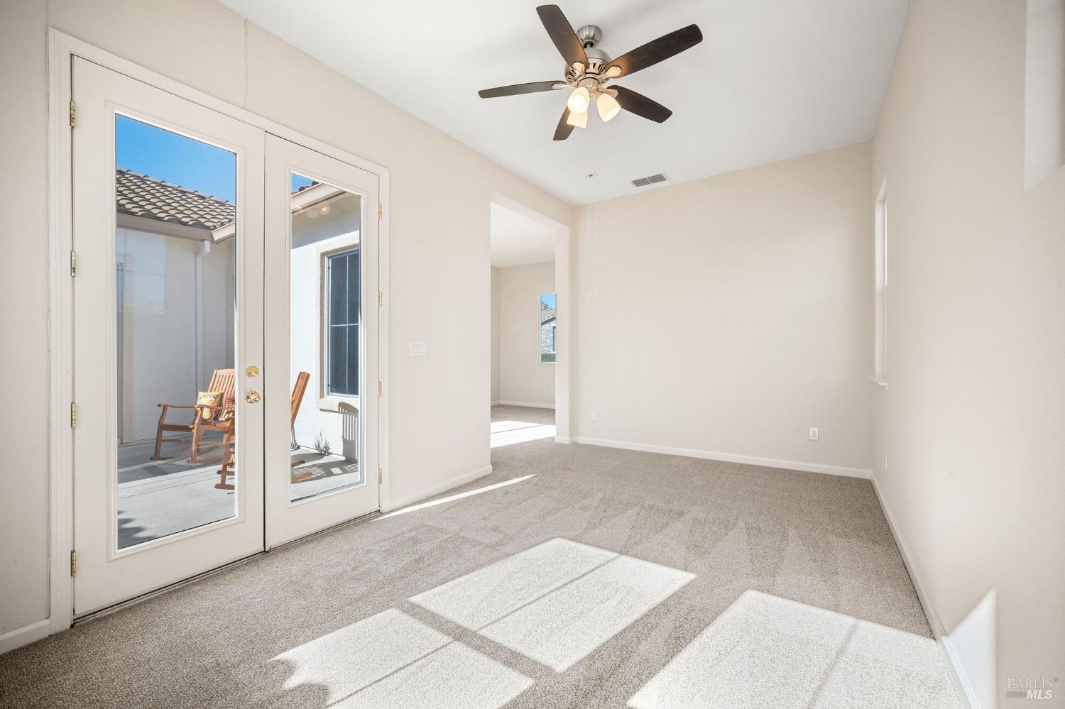 Detail Gallery Image 33 of 77 For 377 Shadow Creek Dr, Rio Vista,  CA 94571 - 2 Beds | 3/1 Baths