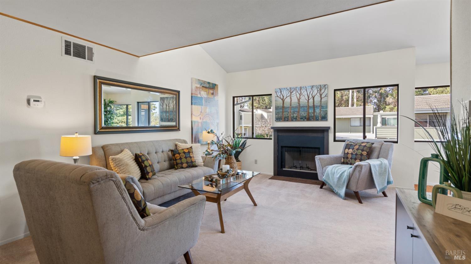 Detail Gallery Image 9 of 55 For 215 Apollo Unkn #1,  Hercules,  CA 94547 - 2 Beds | 1/1 Baths