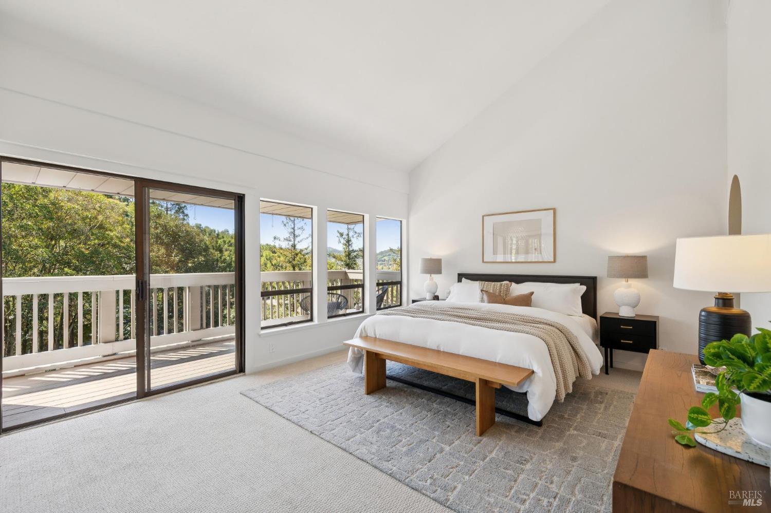 Detail Gallery Image 14 of 25 For 121 Professional Center Pkwy, San Rafael,  CA 94903 - 3 Beds | 2/1 Baths