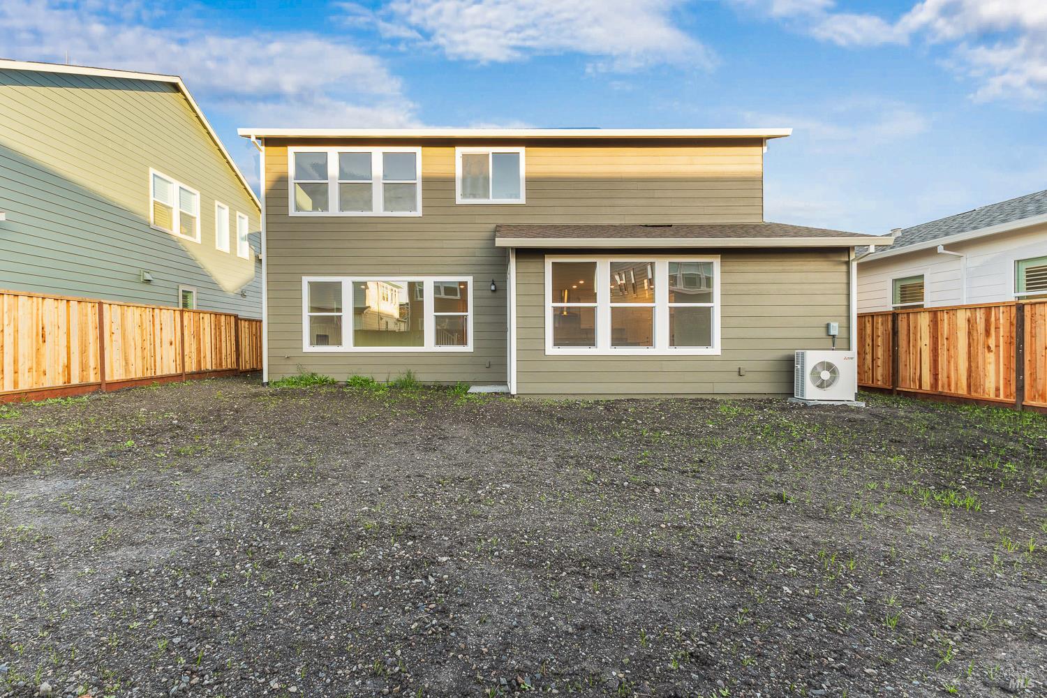 Detail Gallery Image 30 of 31 For 7337 Willowglen Dr, Rohnert Park,  CA 94928 - 3 Beds | 2/1 Baths