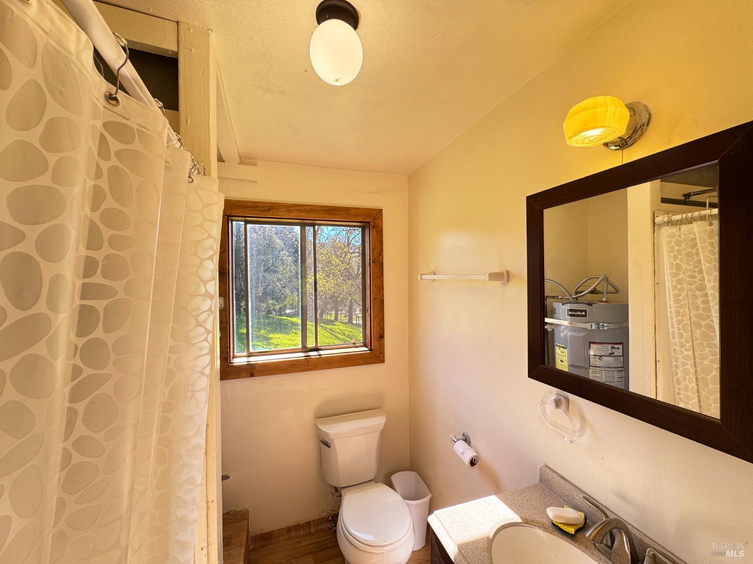 Detail Gallery Image 48 of 89 For 1800 Boonville Rd, Ukiah,  CA 95482 - 5 Beds | 4/1 Baths