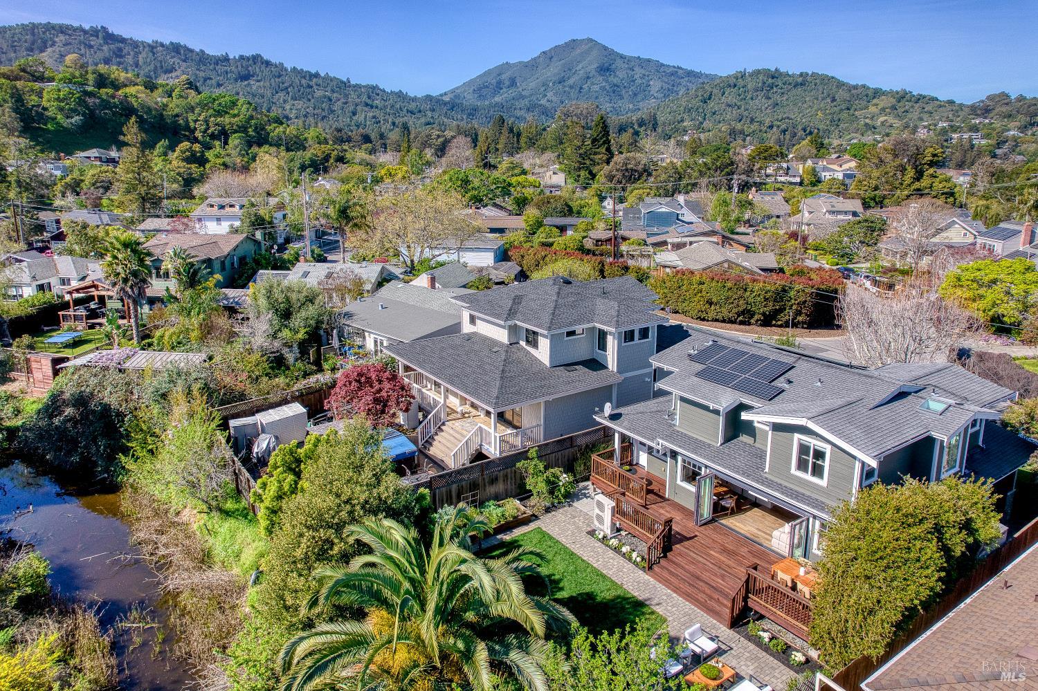 Detail Gallery Image 36 of 39 For 34 Diane Ln, Larkspur,  CA 94939 - 4 Beds | 3 Baths