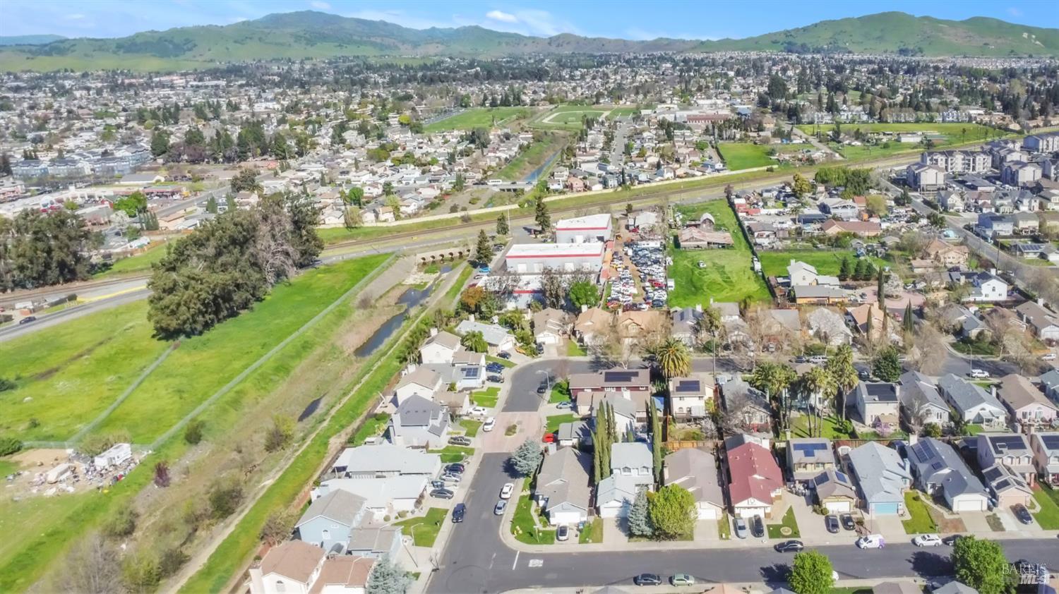 Detail Gallery Image 37 of 39 For 356 Jacaranda Dr, Suisun City,  CA 94585 - 3 Beds | 2/1 Baths