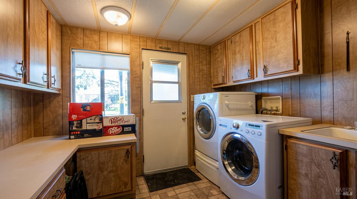 Detail Gallery Image 9 of 14 For 7186 Plumas St, Nice,  CA 95464 - 3 Beds | 2 Baths