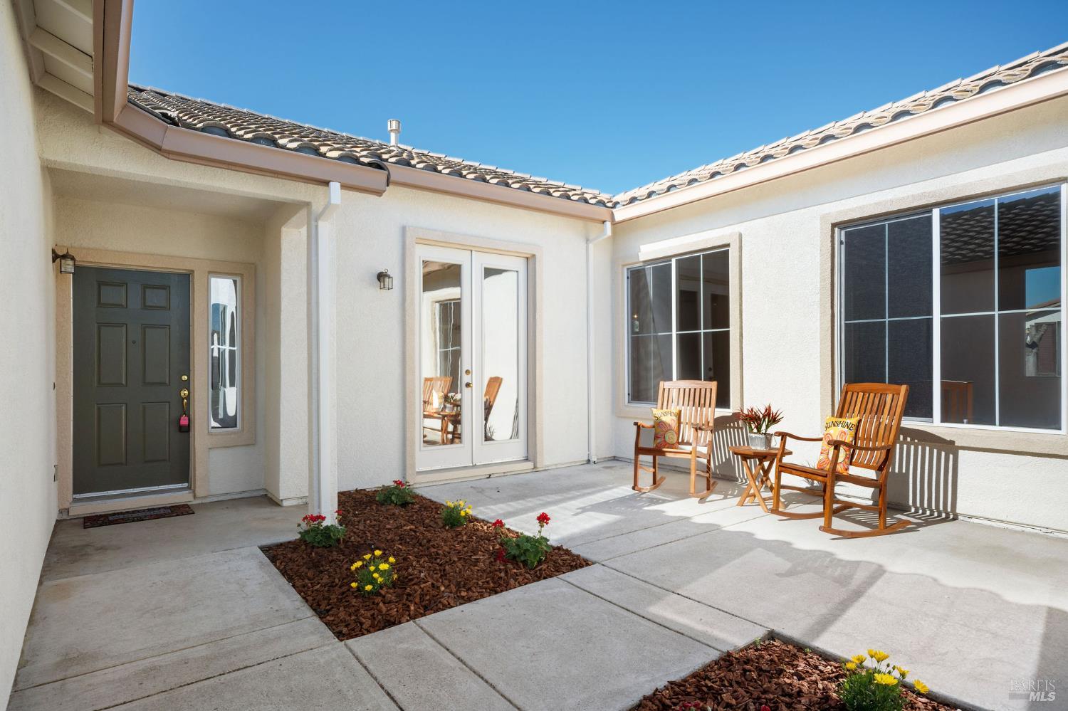 Detail Gallery Image 3 of 77 For 377 Shadow Creek Dr, Rio Vista,  CA 94571 - 2 Beds | 3/1 Baths