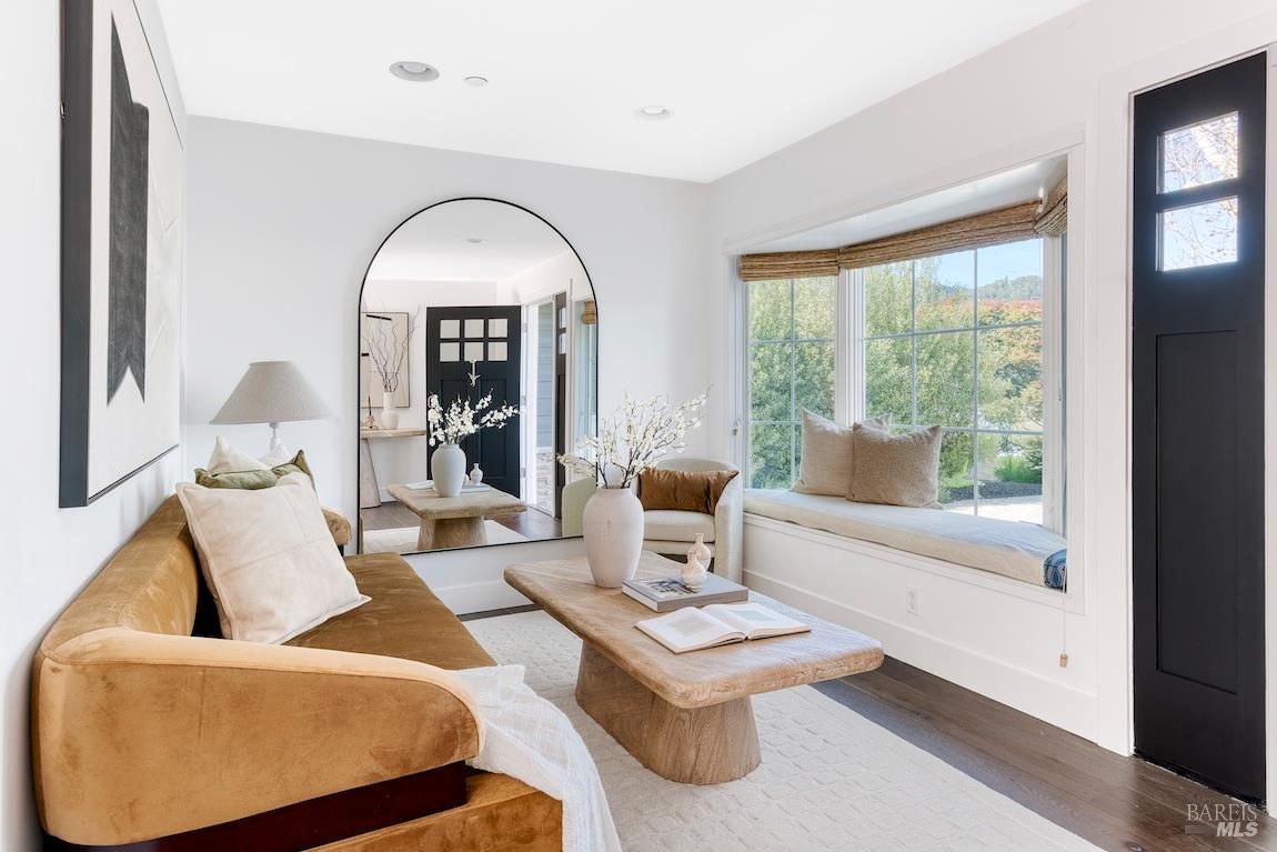 Detail Gallery Image 6 of 39 For 34 Diane Ln, Larkspur,  CA 94939 - 4 Beds | 3 Baths