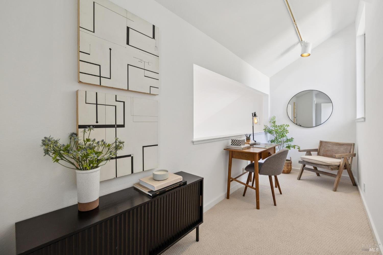 Detail Gallery Image 19 of 25 For 121 Professional Center Pkwy, San Rafael,  CA 94903 - 3 Beds | 2/1 Baths