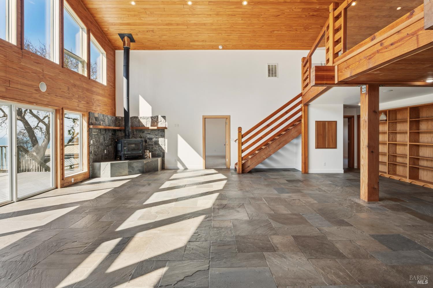 Detail Gallery Image 16 of 62 For 46701 Iversen Dr, Gualala,  CA 95445 - 2 Beds | 4/1 Baths