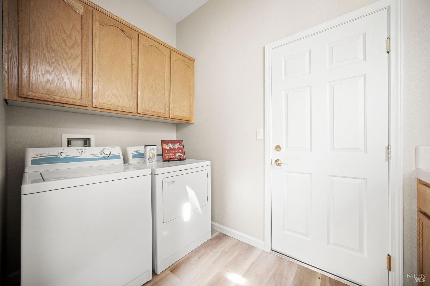 Detail Gallery Image 13 of 77 For 377 Shadow Creek Dr, Rio Vista,  CA 94571 - 2 Beds | 3/1 Baths