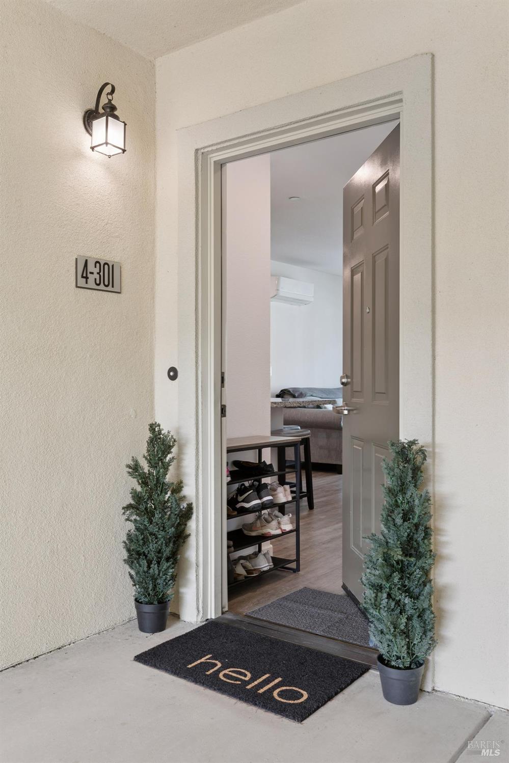 Detail Gallery Image 6 of 39 For 1414 Mauro Pietro Dr #301,  Petaluma,  CA 94954 - 3 Beds | 2 Baths