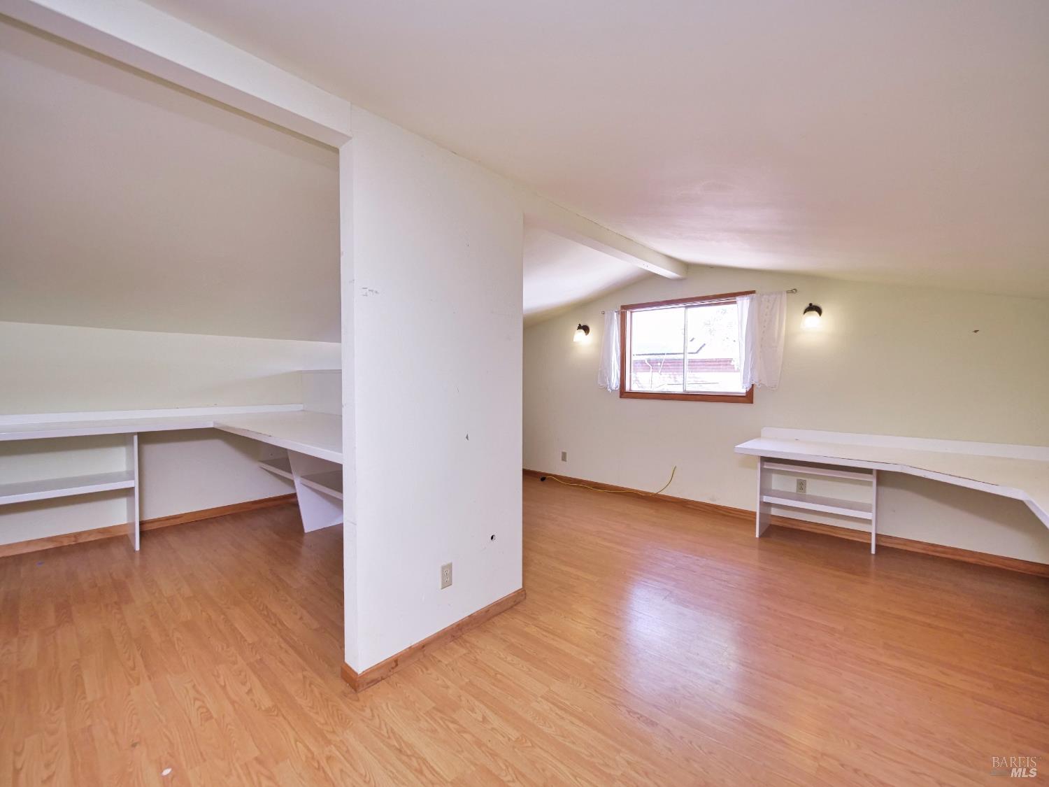 Detail Gallery Image 12 of 79 For 11485 Lakeshore Dr, Clearlake,  CA 95422 - 3 Beds | 1 Baths