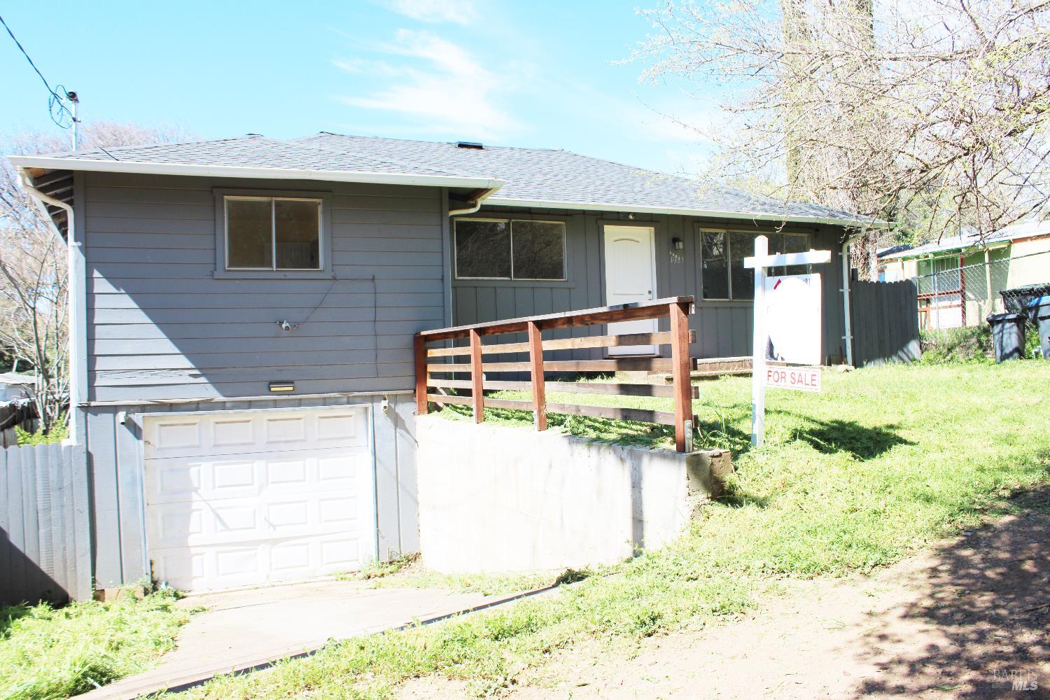 Detail Gallery Image 2 of 26 For 4083 Frye Ave, Clearlake,  CA 95422 - 3 Beds | 1/1 Baths