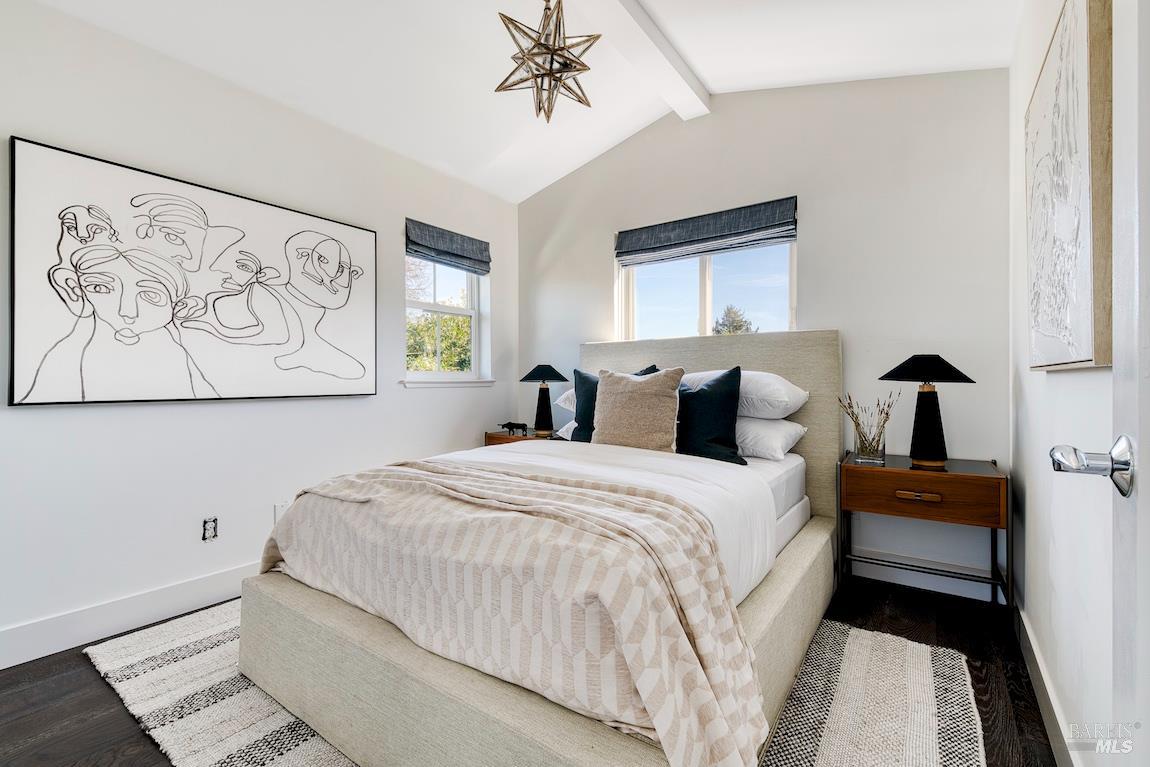 Detail Gallery Image 27 of 39 For 34 Diane Ln, Larkspur,  CA 94939 - 4 Beds | 3 Baths