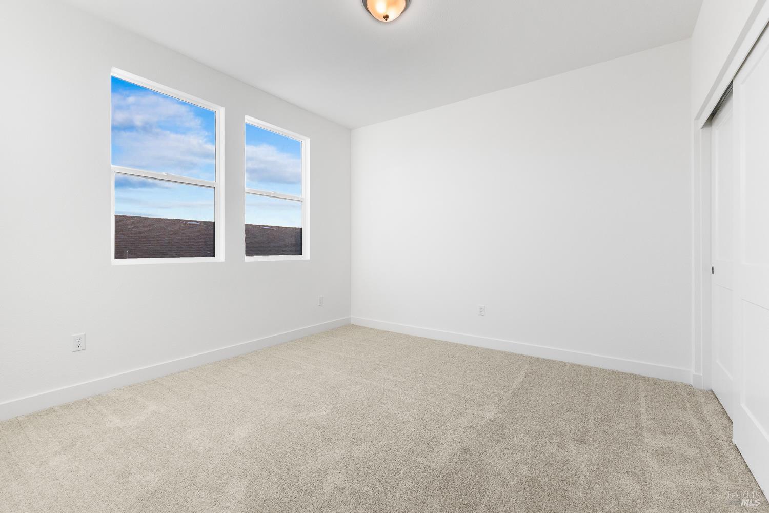 Detail Gallery Image 22 of 31 For 7337 Willowglen Dr, Rohnert Park,  CA 94928 - 3 Beds | 2/1 Baths