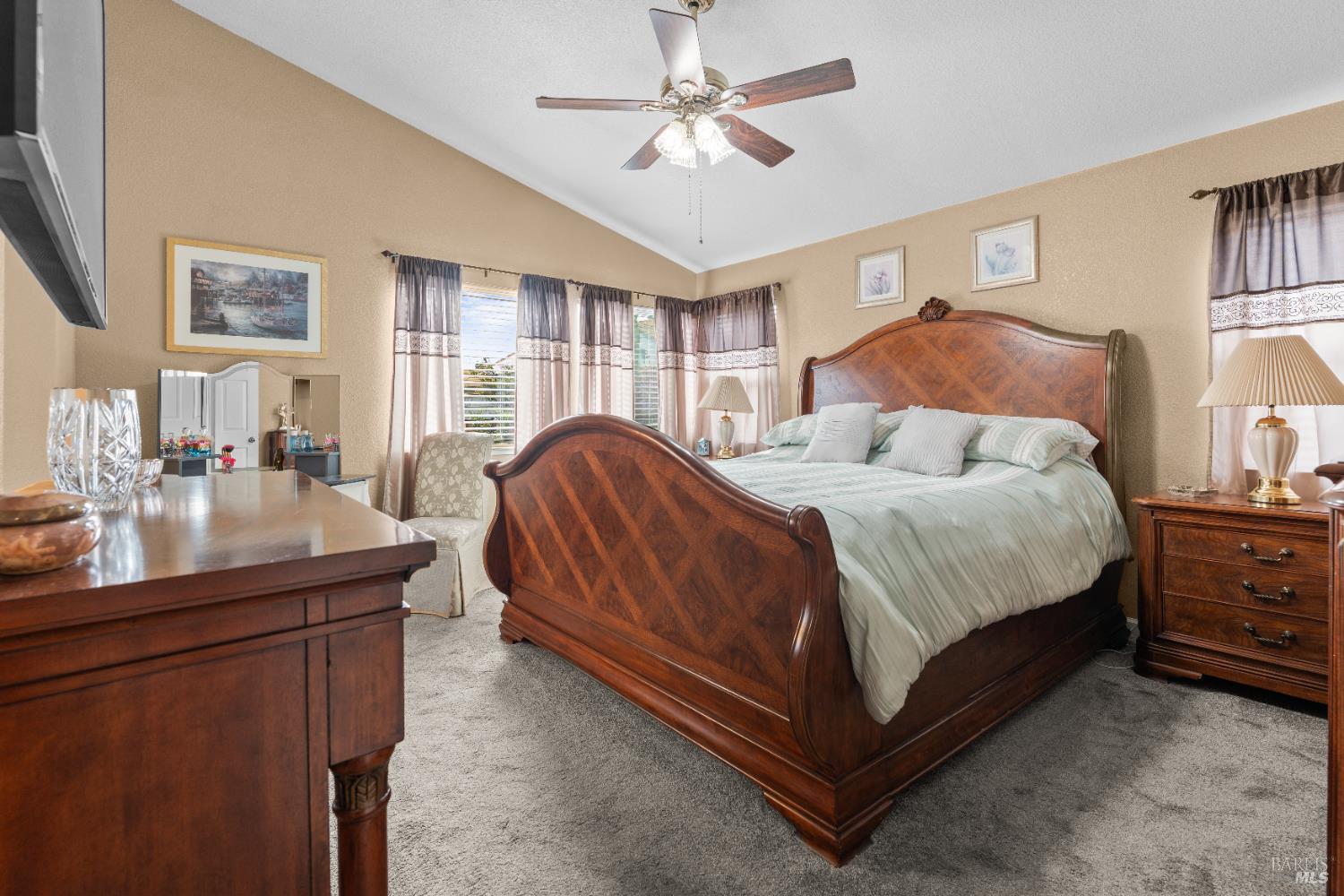 Detail Gallery Image 11 of 21 For 976 Cashel Cir, Vacaville,  CA 95688 - 5 Beds | 3 Baths