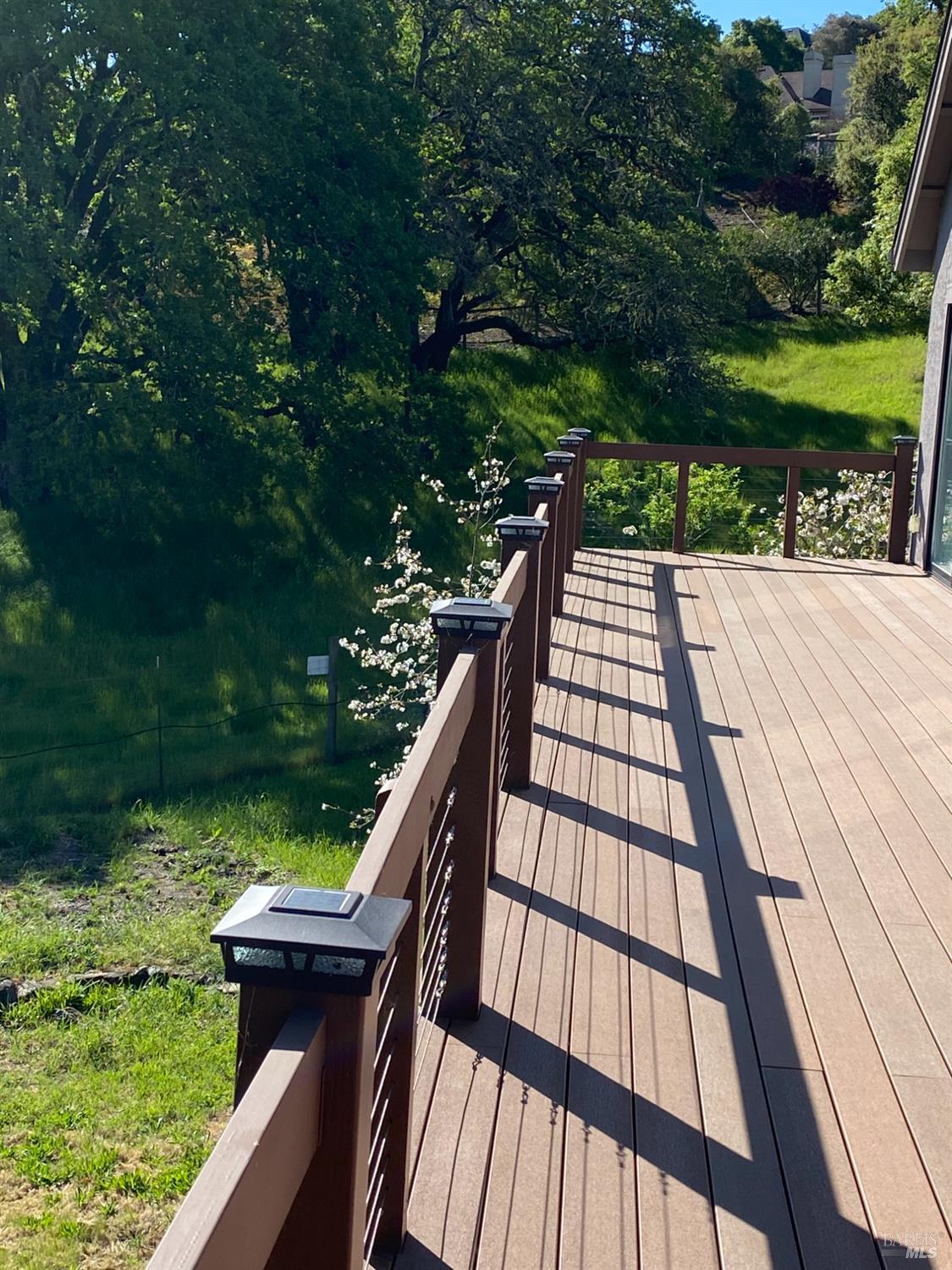 Detail Gallery Image 5 of 7 For 6271 Meadowstone Dr, Santa Rosa,  CA 95409 - 3 Beds | 2/1 Baths