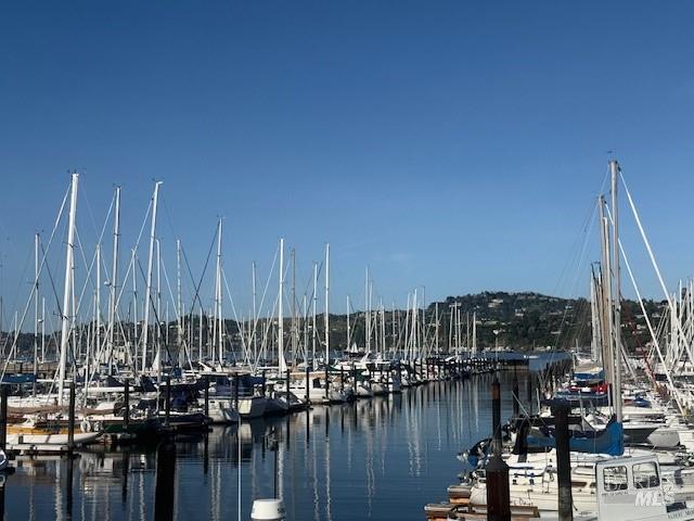 Detail Gallery Image 19 of 24 For 209 Cypress Pl, Sausalito,  CA 94965 - 2 Beds | 2 Baths