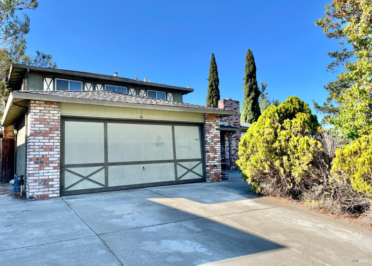 Detail Gallery Image 8 of 45 For 11 Dover Ct, Vallejo,  CA 94591 - 4 Beds | 2/1 Baths