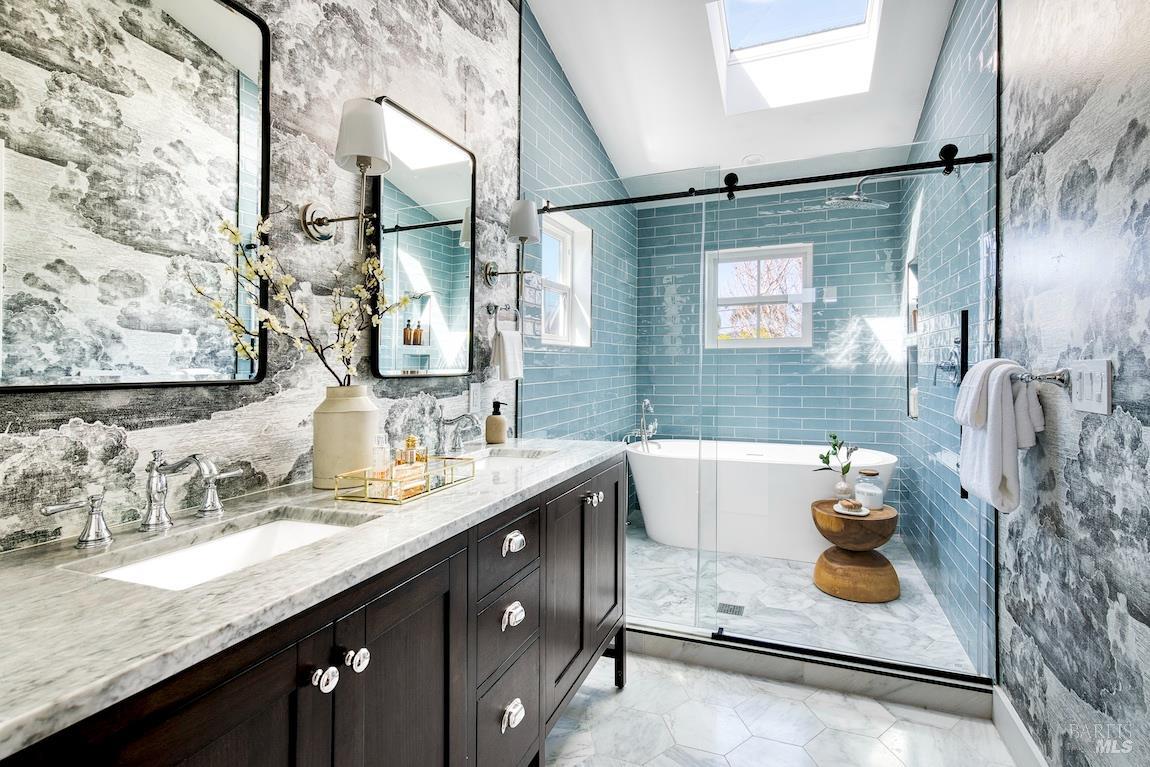 Detail Gallery Image 24 of 39 For 34 Diane Ln, Larkspur,  CA 94939 - 4 Beds | 3 Baths