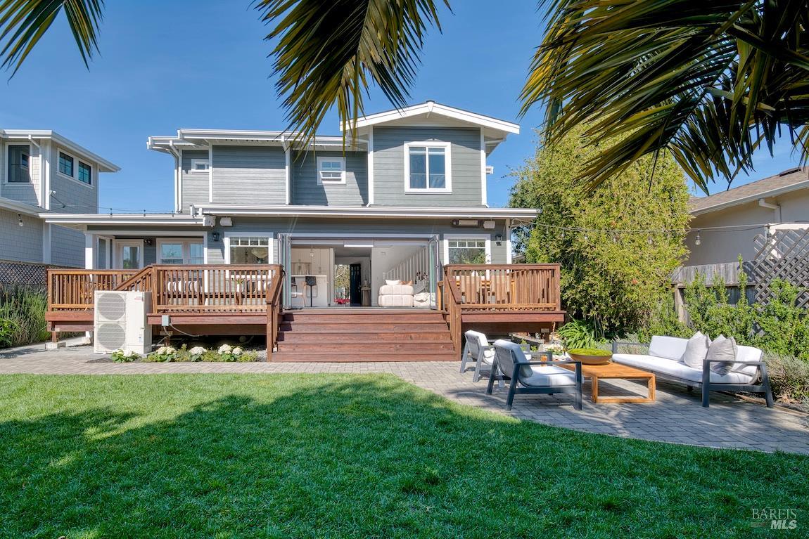 Detail Gallery Image 32 of 39 For 34 Diane Ln, Larkspur,  CA 94939 - 4 Beds | 3 Baths