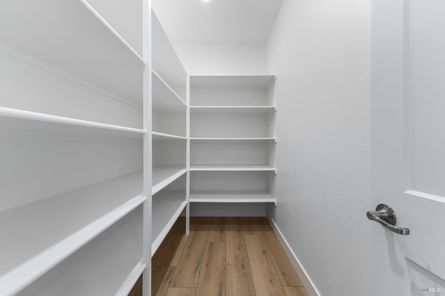 Detail Gallery Image 13 of 31 For 7337 Willowglen Dr, Rohnert Park,  CA 94928 - 3 Beds | 2/1 Baths