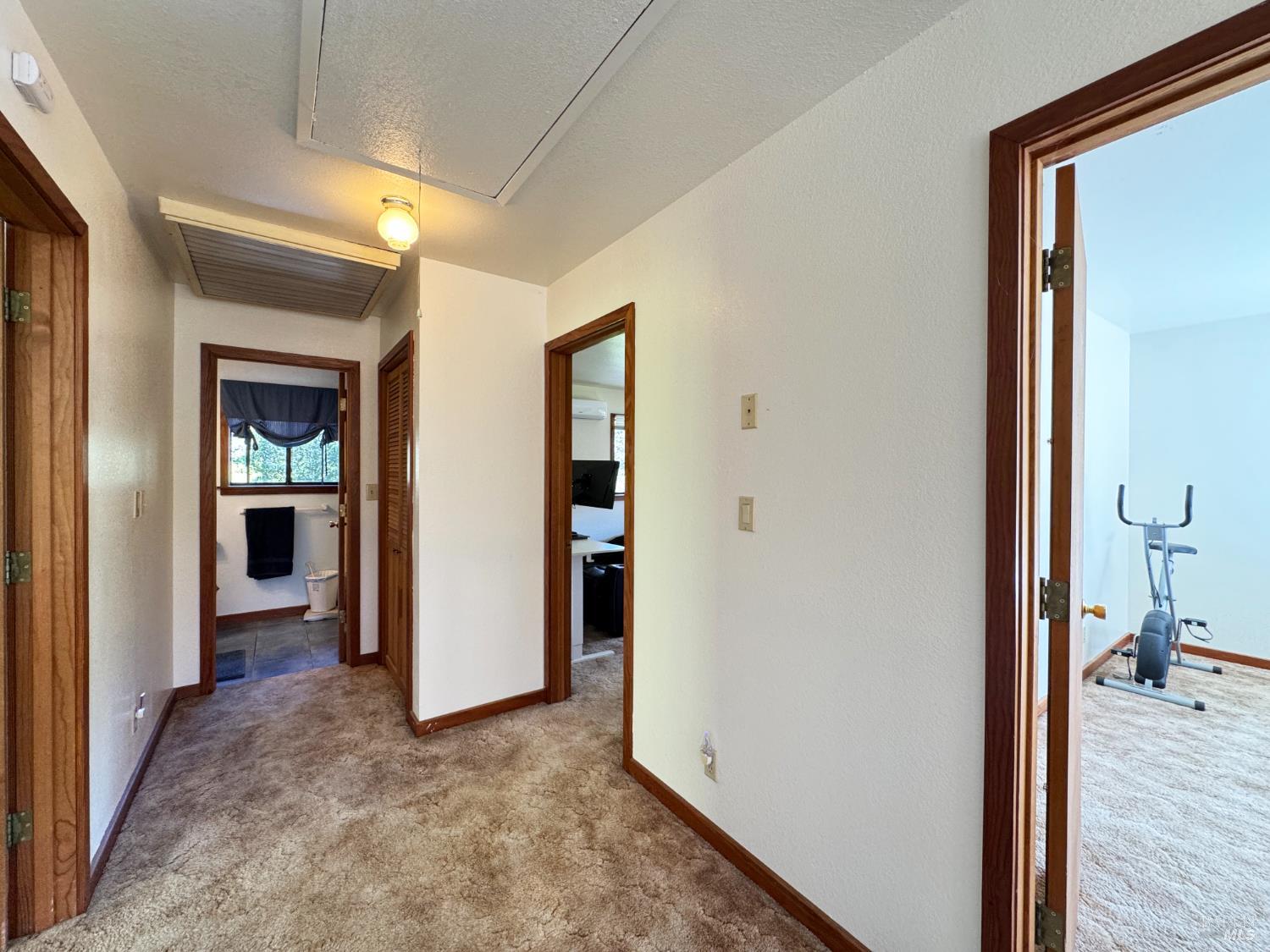 Detail Gallery Image 27 of 89 For 1800 Boonville Rd, Ukiah,  CA 95482 - 5 Beds | 4/1 Baths