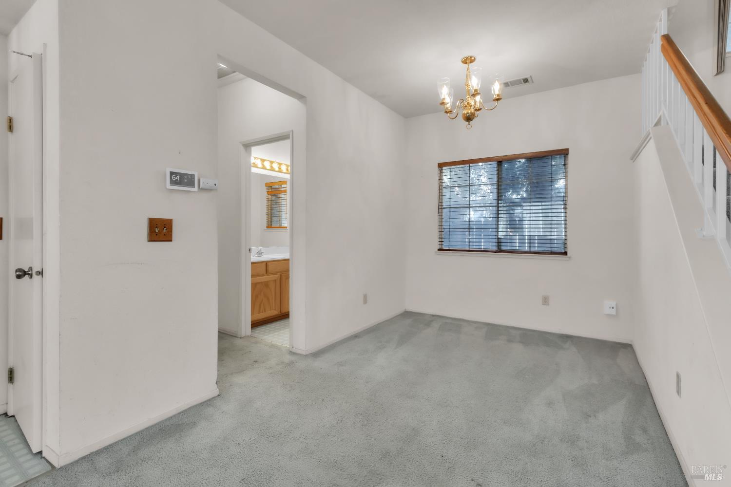 Detail Gallery Image 6 of 39 For 356 Jacaranda Dr, Suisun City,  CA 94585 - 3 Beds | 2/1 Baths