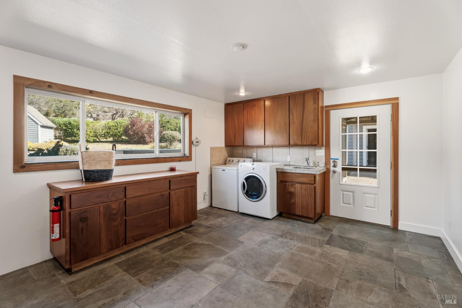 Detail Gallery Image 32 of 62 For 46701 Iversen Dr, Gualala,  CA 95445 - 2 Beds | 4/1 Baths