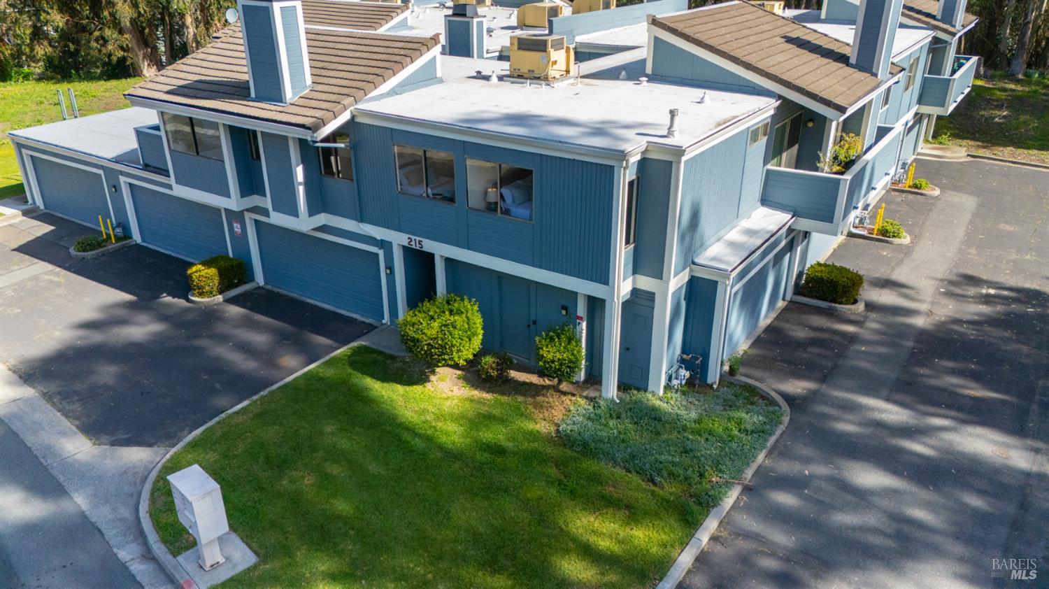 Detail Gallery Image 43 of 55 For 215 Apollo Unkn #1,  Hercules,  CA 94547 - 2 Beds | 1/1 Baths