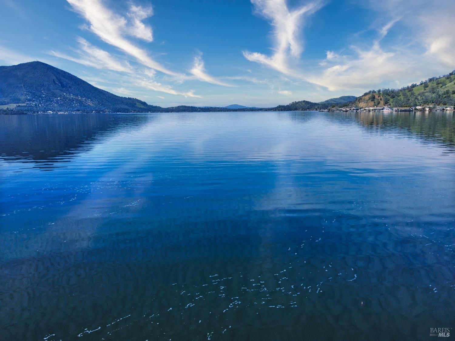 Detail Gallery Image 4 of 79 For 11485 Lakeshore Dr, Clearlake,  CA 95422 - 3 Beds | 1 Baths