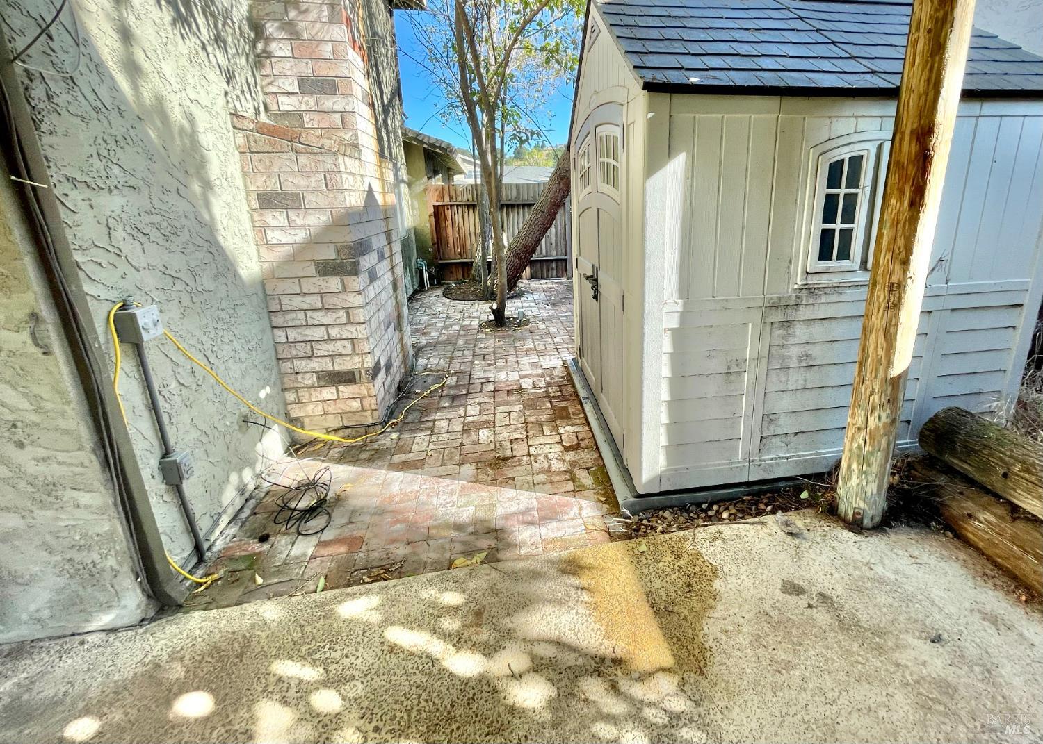 Detail Gallery Image 14 of 45 For 11 Dover Ct, Vallejo,  CA 94591 - 4 Beds | 2/1 Baths