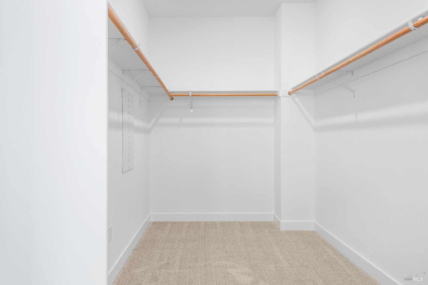 Detail Gallery Image 20 of 31 For 7337 Willowglen Dr, Rohnert Park,  CA 94928 - 3 Beds | 2/1 Baths