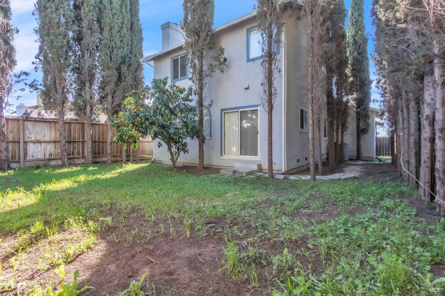 Detail Gallery Image 3 of 39 For 356 Jacaranda Dr, Suisun City,  CA 94585 - 3 Beds | 2/1 Baths