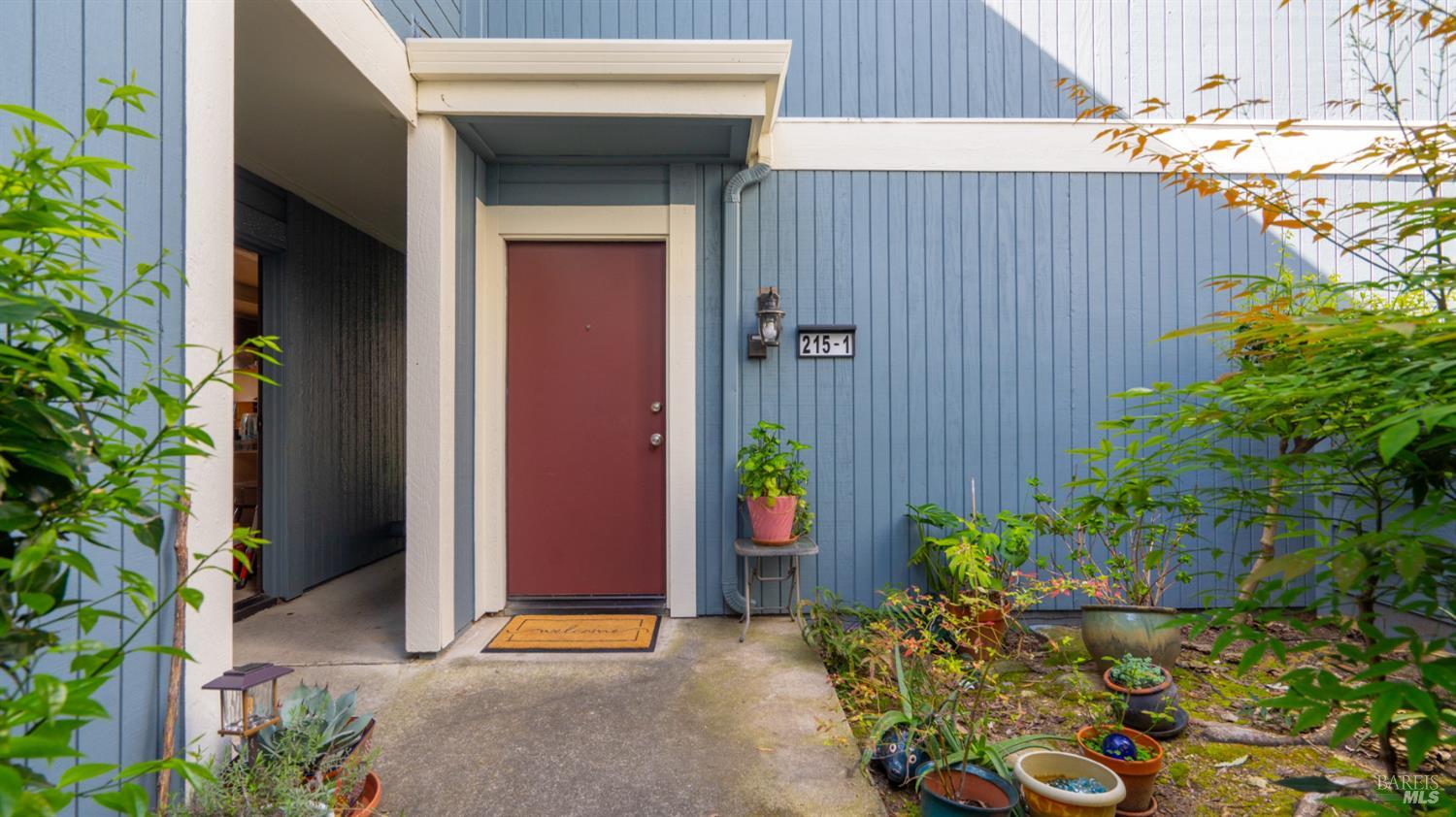 Detail Gallery Image 8 of 55 For 215 Apollo Unkn #1,  Hercules,  CA 94547 - 2 Beds | 1/1 Baths