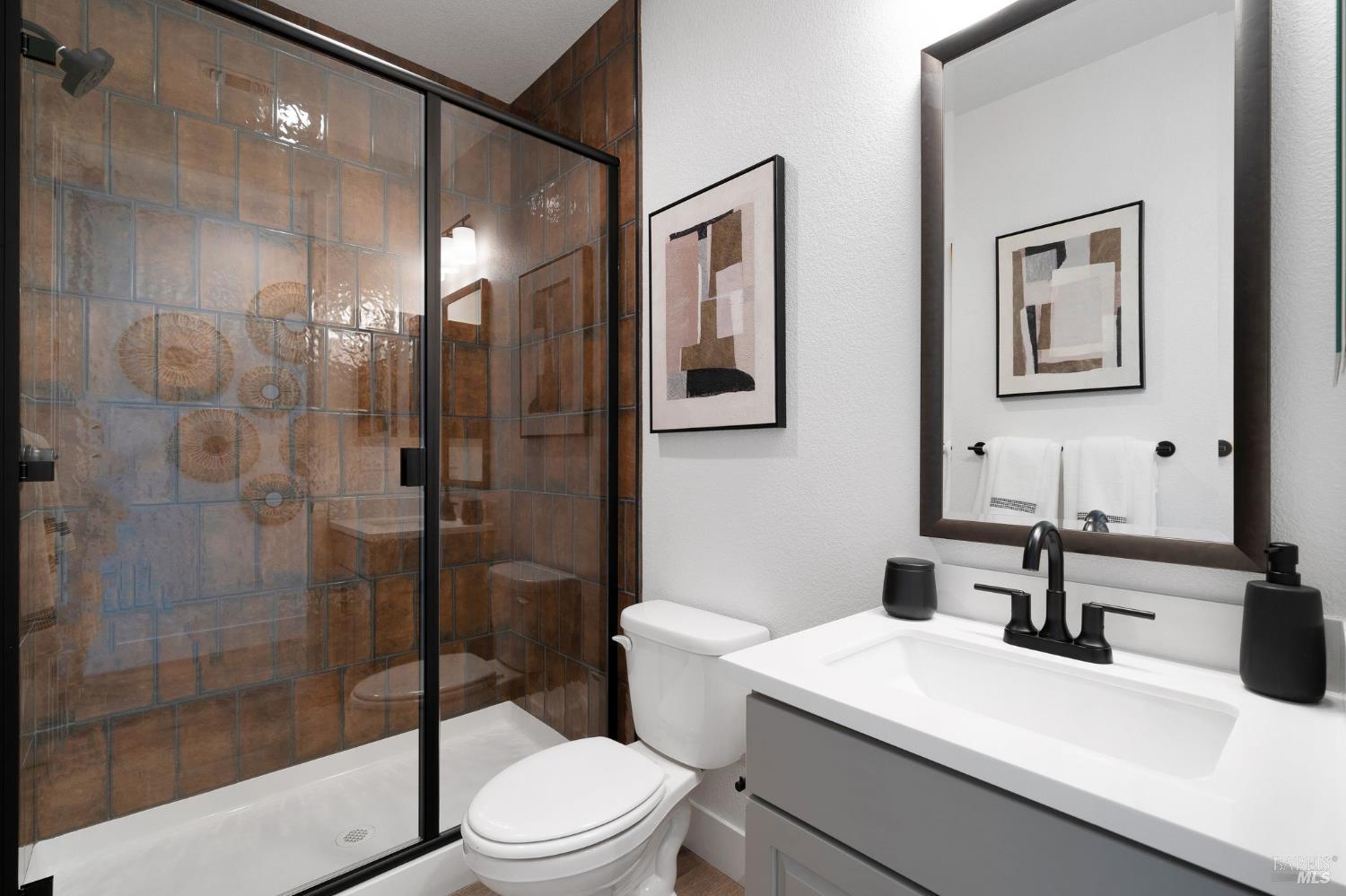 Detail Gallery Image 36 of 39 For 516 Eagle Cir, Oakley,  CA 94561 - 5 Beds | 3 Baths