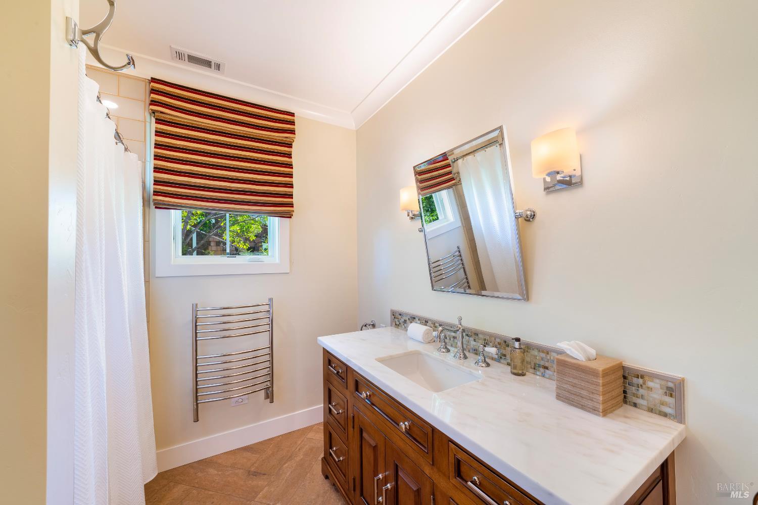 Detail Gallery Image 30 of 52 For 1551 Spring St, Saint Helena,  CA 94574 - 4 Beds | 4/1 Baths