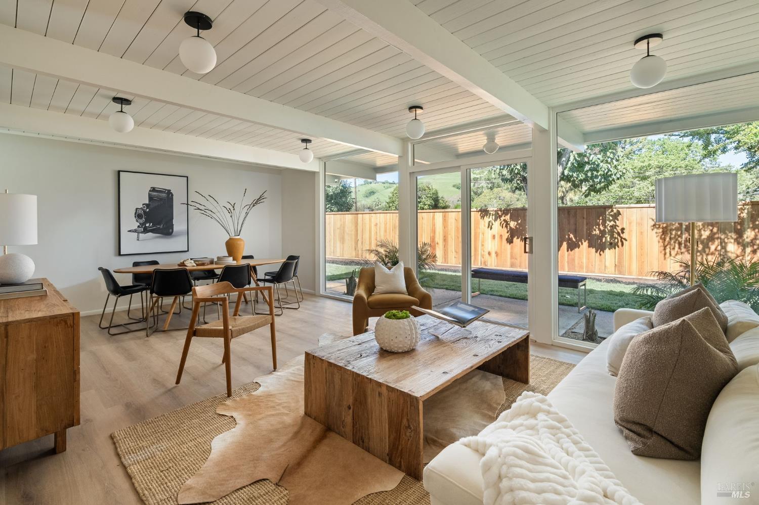 Detail Gallery Image 13 of 27 For 776 Montecillo Rd, San Rafael,  CA 94903 - 3 Beds | 2 Baths