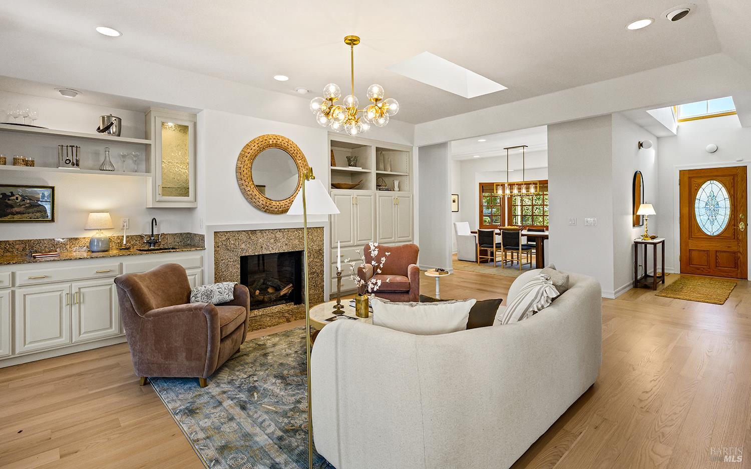 Detail Gallery Image 15 of 61 For 735 Johnson St, Healdsburg,  CA 95448 - 3 Beds | 2 Baths