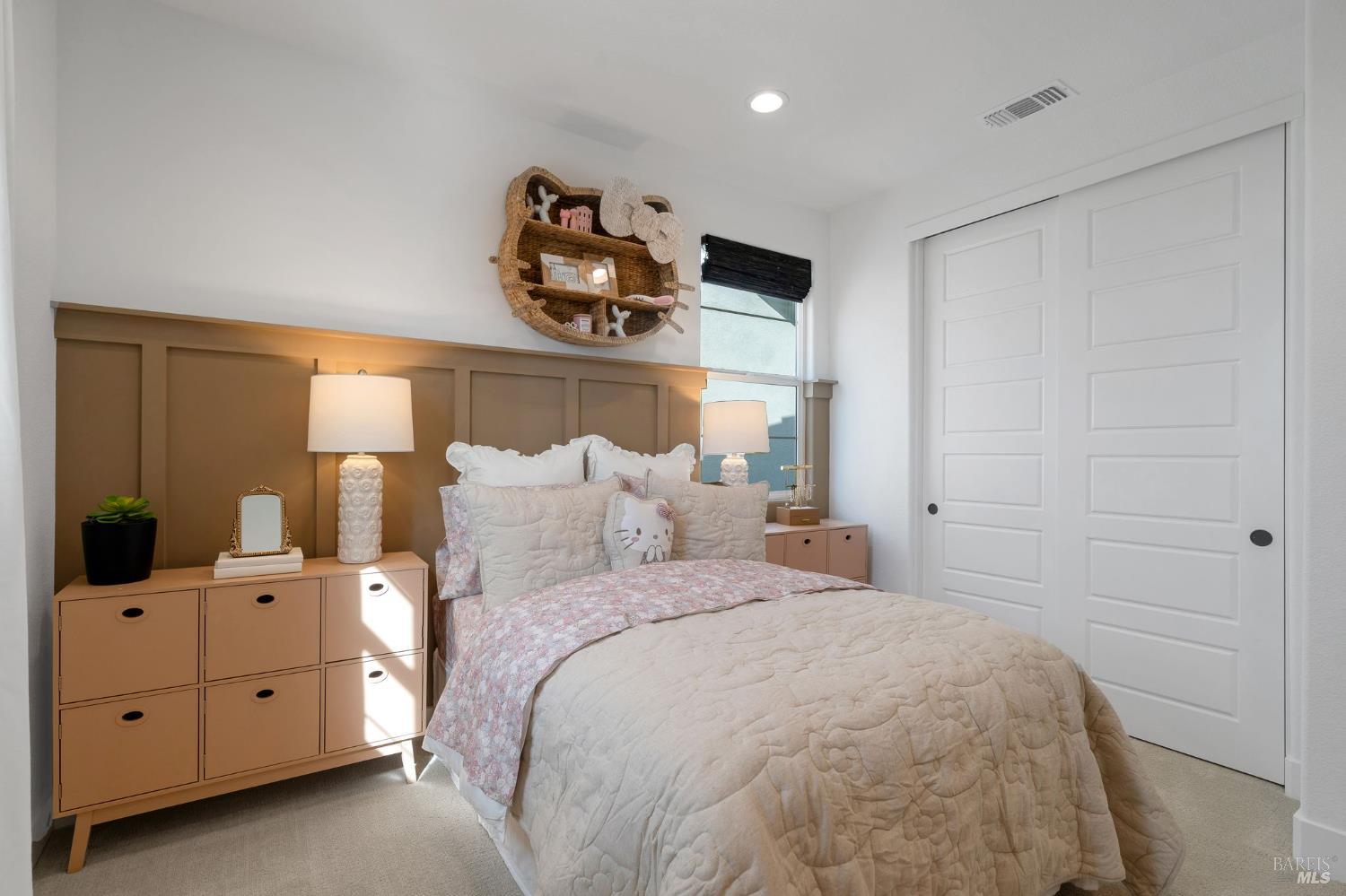 Detail Gallery Image 31 of 39 For 516 Eagle Cir, Oakley,  CA 94561 - 5 Beds | 3 Baths