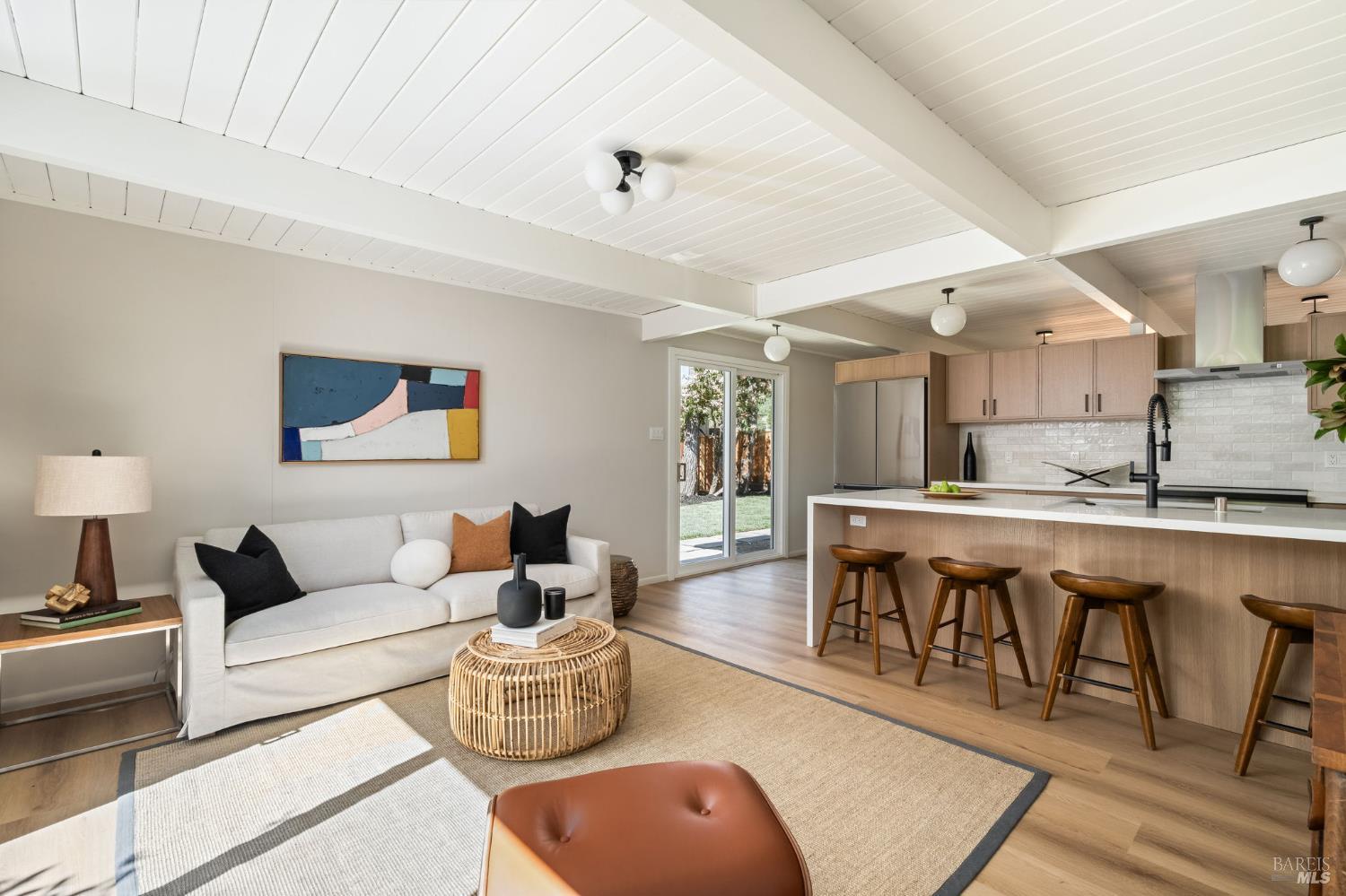 Detail Gallery Image 10 of 27 For 776 Montecillo Rd, San Rafael,  CA 94903 - 3 Beds | 2 Baths