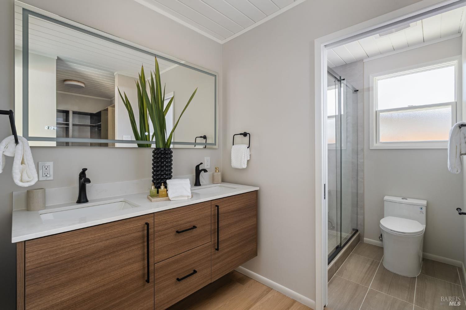 Detail Gallery Image 17 of 27 For 776 Montecillo Rd, San Rafael,  CA 94903 - 3 Beds | 2 Baths