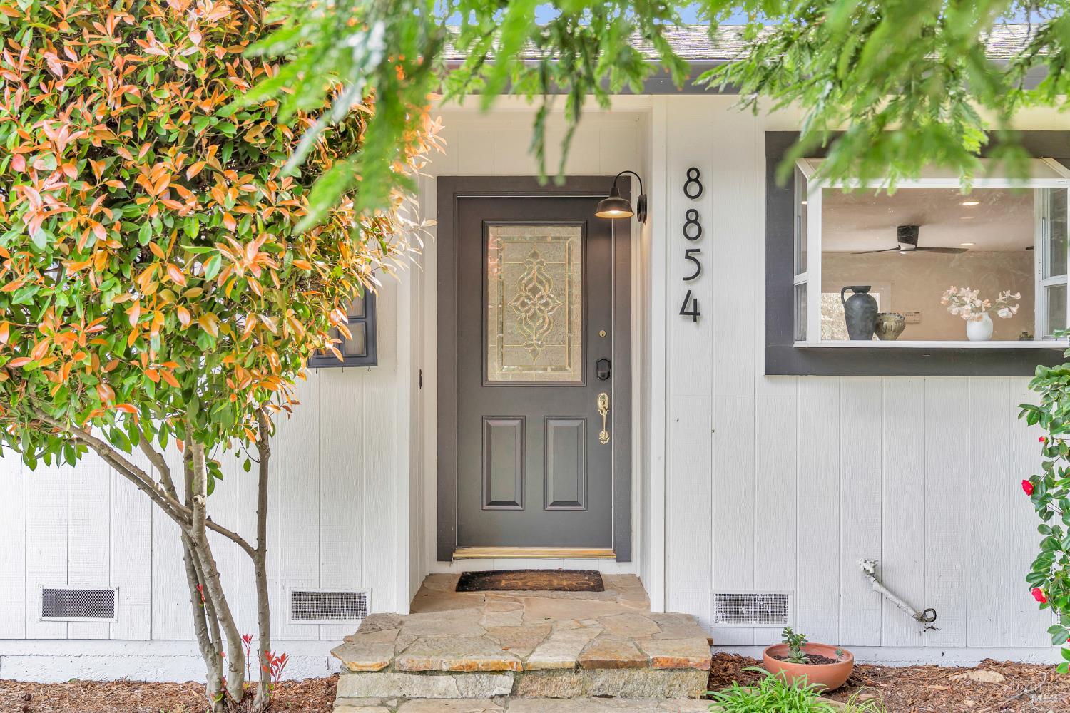 Detail Gallery Image 4 of 41 For 8854 Egg Farm Ln, Kenwood,  CA 95452 - 5 Beds | 3 Baths