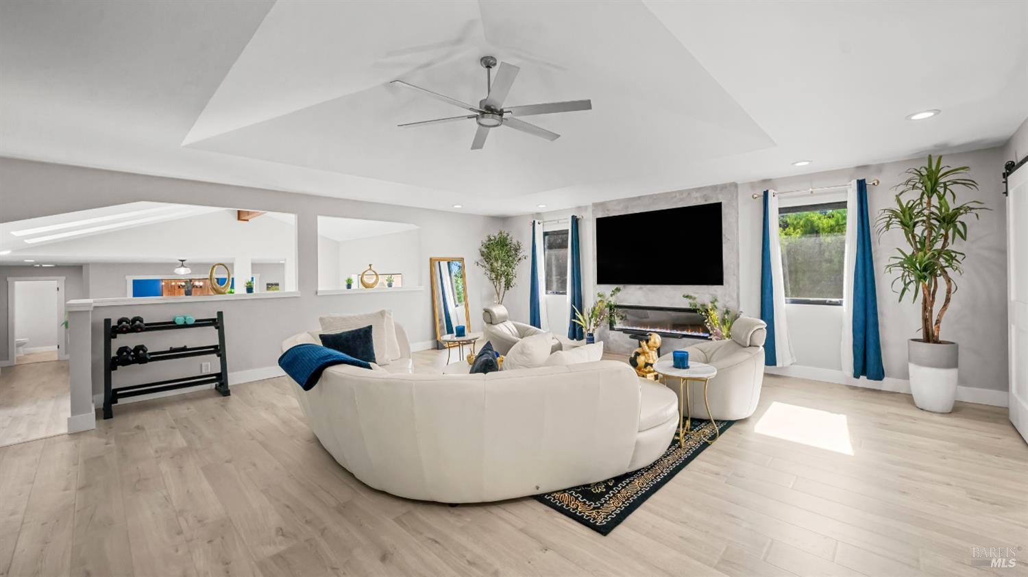 Detail Gallery Image 27 of 91 For 1081 Tamarisk Dr a,  Napa,  CA 94559 - 4 Beds | 3/1 Baths