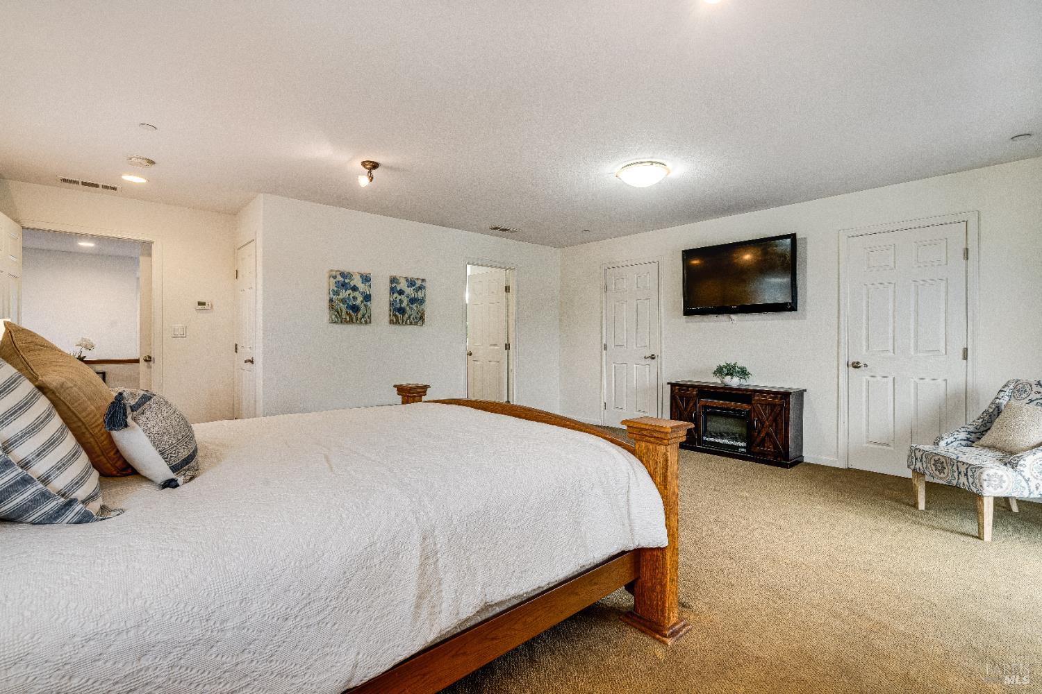 Detail Gallery Image 36 of 42 For 2108 Imola Ave a,  Napa,  CA 94559 - 3 Beds | 0 Baths