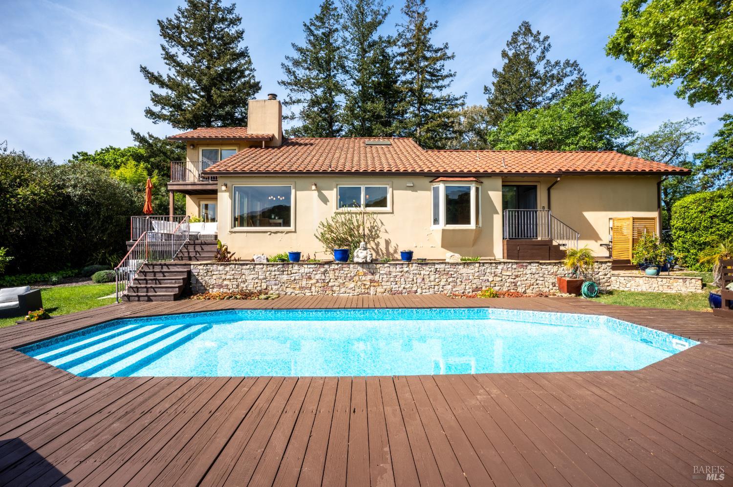 Detail Gallery Image 9 of 49 For 452 Chestnut Ave, Sonoma,  CA 95476 - 3 Beds | 2 Baths