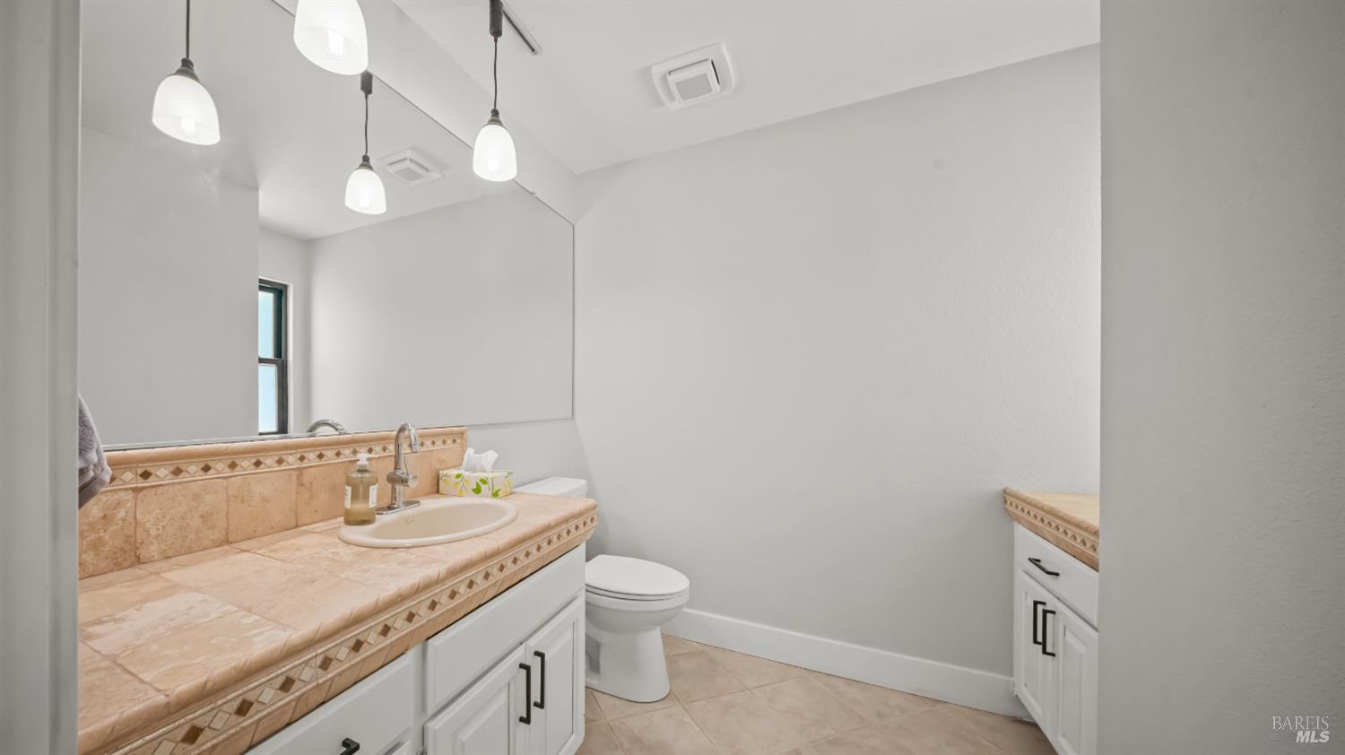 Detail Gallery Image 24 of 91 For 1081 Tamarisk Dr a,  Napa,  CA 94559 - 4 Beds | 3/1 Baths