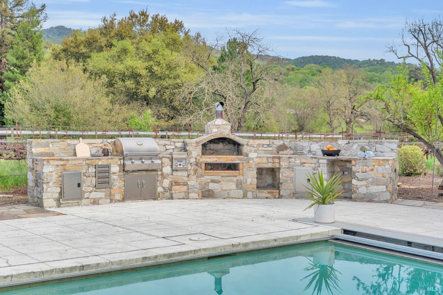 Detail Gallery Image 23 of 41 For 8854 Egg Farm Ln, Kenwood,  CA 95452 - 5 Beds | 3 Baths