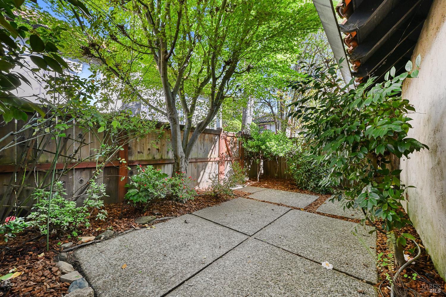 Detail Gallery Image 14 of 37 For 91 Grande Paseo Unkn, San Rafael,  CA 94903 - 4 Beds | 2/1 Baths